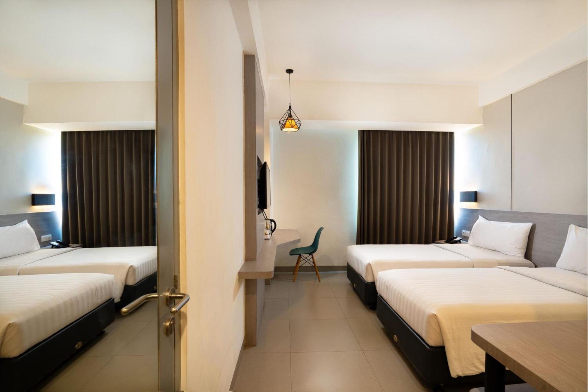 Laska Hotel Subang Exterior foto